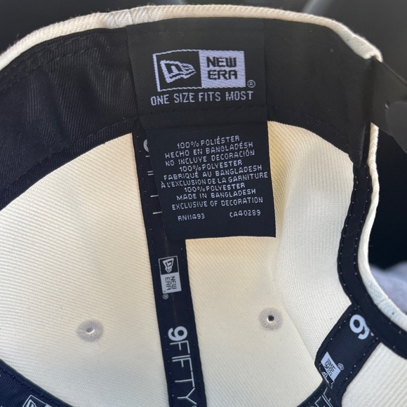 New Era Cream and Black NFL Snapback Hat - Picture 6 of 6
